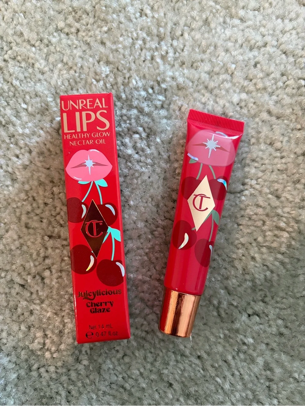 Charlotte Tilbury Unreal Lips Lip Oil - Juicylicious cherry glaze NWT